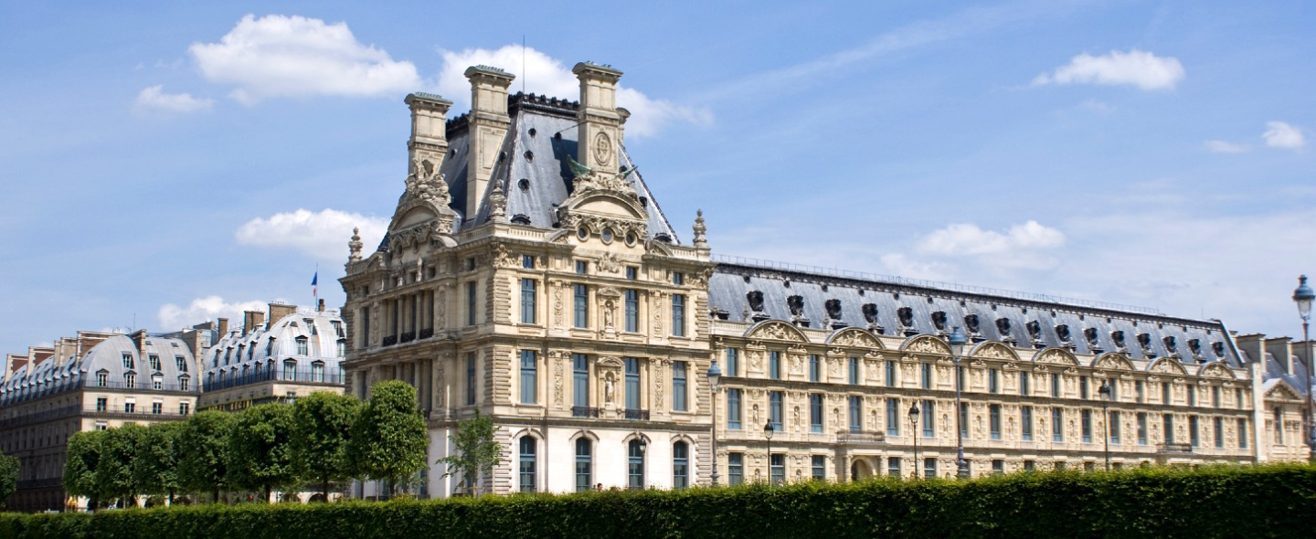 Louvre header